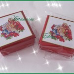 Cajas de madera para bombones decoradas con motivos navideños