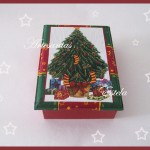 Cajas de madera para bombones decoradas con motivos navideños