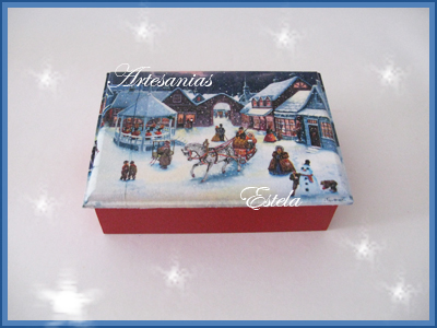 Cajas de madera para bombones decoradas con motivos navideños