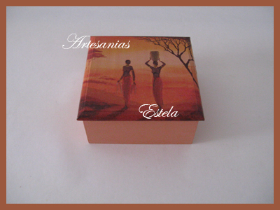 Cajas artesanales de madera decoradas para bombones y/o caramelos