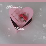 Cajas Para Bombones De Madera Corazón Decoradas Con Flores De Porcelana