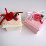 Cajas Artesanales Para Bombones Decoradas Con Flores De Porcelana