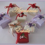 Cajas Artesanales Para Bombones Decoradas Con Flores De Porcelana