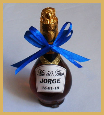 Souvenirs Botellitas De Licor Personalizadas - Souvenirs Cumpleaños - Souvenirs Aniversarios