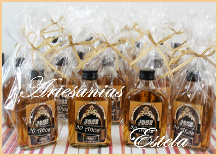 Souvenirs Petaquitas De Whisky Personalizadas