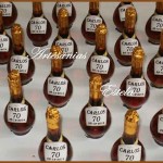 Souvenirs 70 Años – Botellitas De Licor Personalizadas