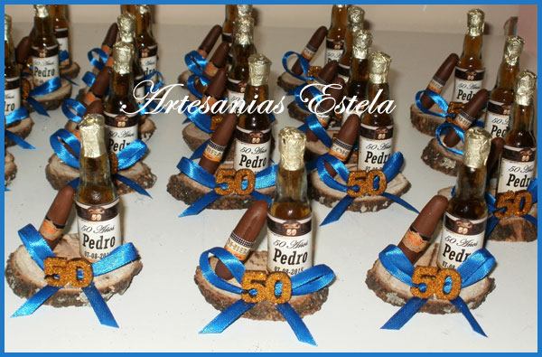 Souvenirs 50 Años Botellitas De Whisky Personalizadas