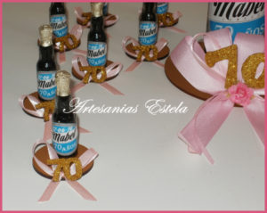 Souvenir Para Cumpleaños De Adultos Con Botellitas Personalizadas