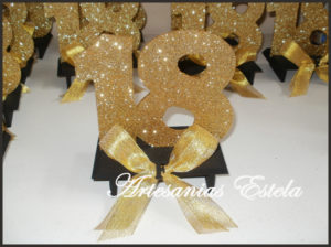 Centros de Mesa para Cumple 18