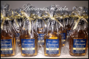 Souvenir Petacas De Whisky Personalizadas