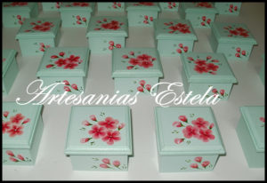 Souvenir-Cajitas-con-Flores-Pintadas-13