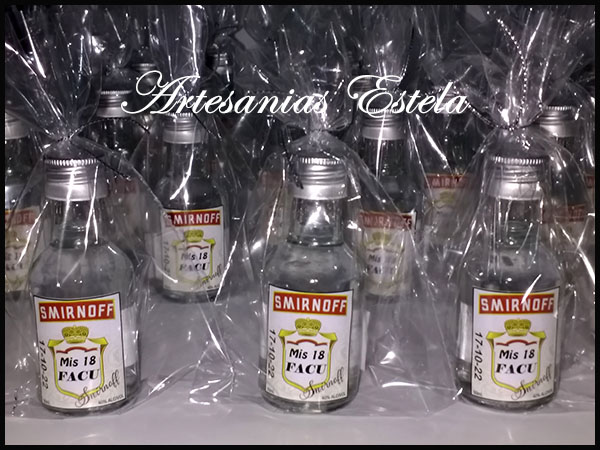 Souvenirs-Botellitas-Vodka-Personalizadas