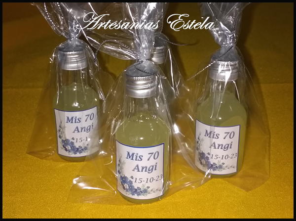 Mini-Botellitas-con-Bebidas-para-Souvenirs