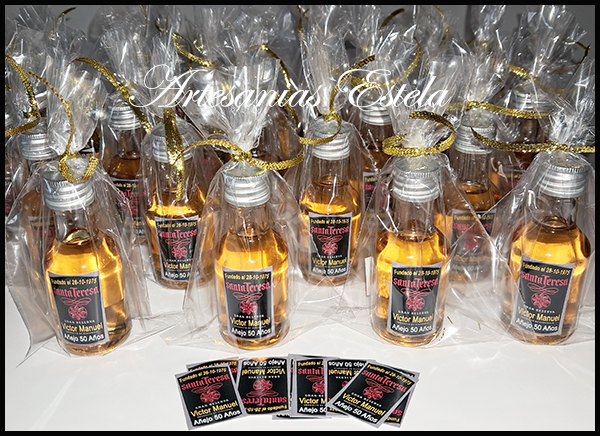 Souvenir-Mini-Botellitas-Personalizadas